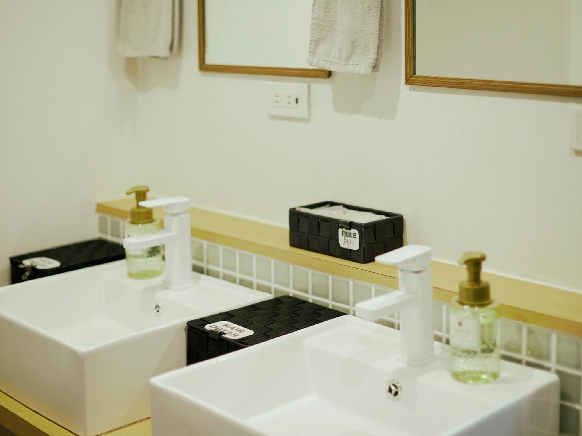Akasaka Guesthouse Hive Tōkyō Extérieur photo